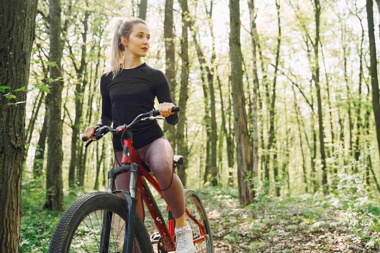 rower do jazdy po lesie i do jazdy miejskiej