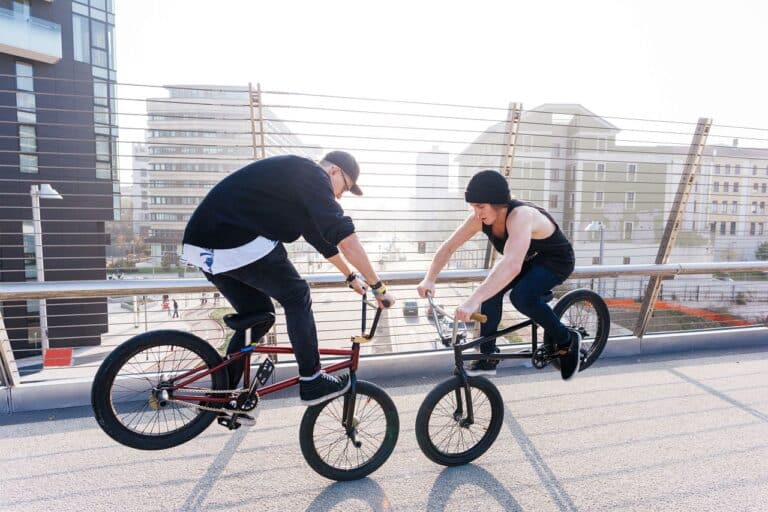 5 różnic pomiędzy rowerem dirtowym, a BMX