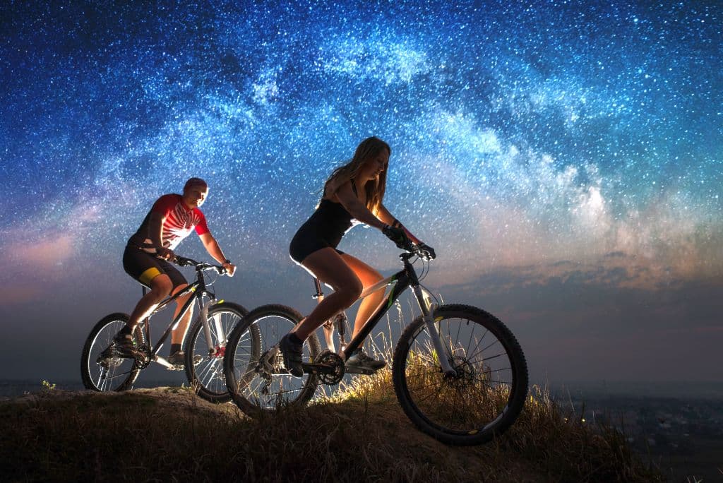Jazda na rowerze w nocy