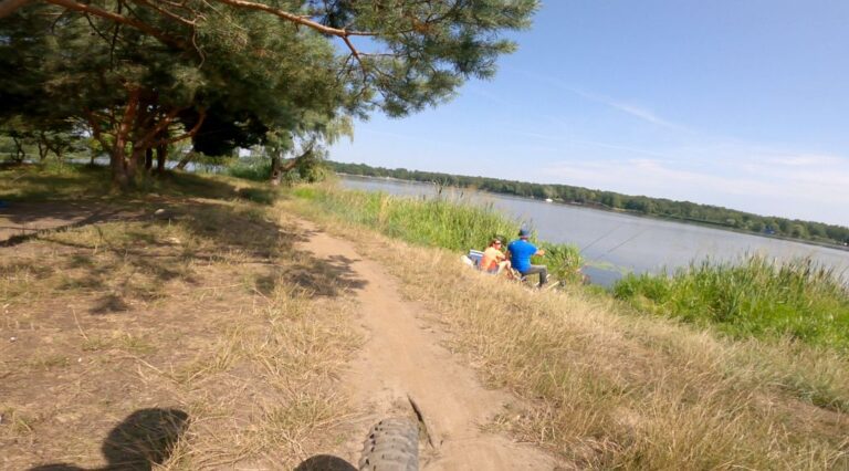 Trasa rowerowa dookoła jeziora Paprocany